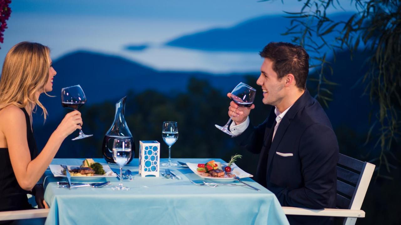Garcia Resort & Spa Oludeniz Exterior photo A wine cooler