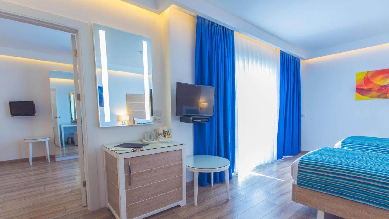 Garcia Resort & Spa Oludeniz Exterior photo A room at the hotel