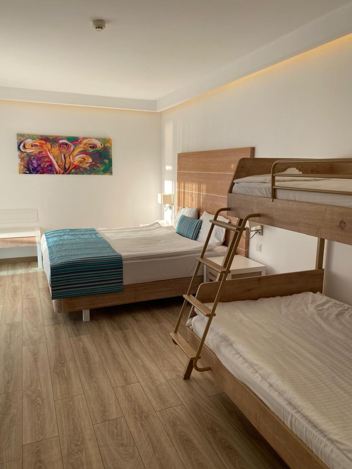 Garcia Resort & Spa Oludeniz Exterior photo Family room